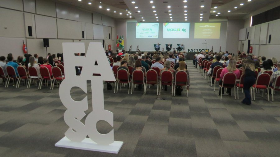 ACIRS participa do encontro estadual de ACIs