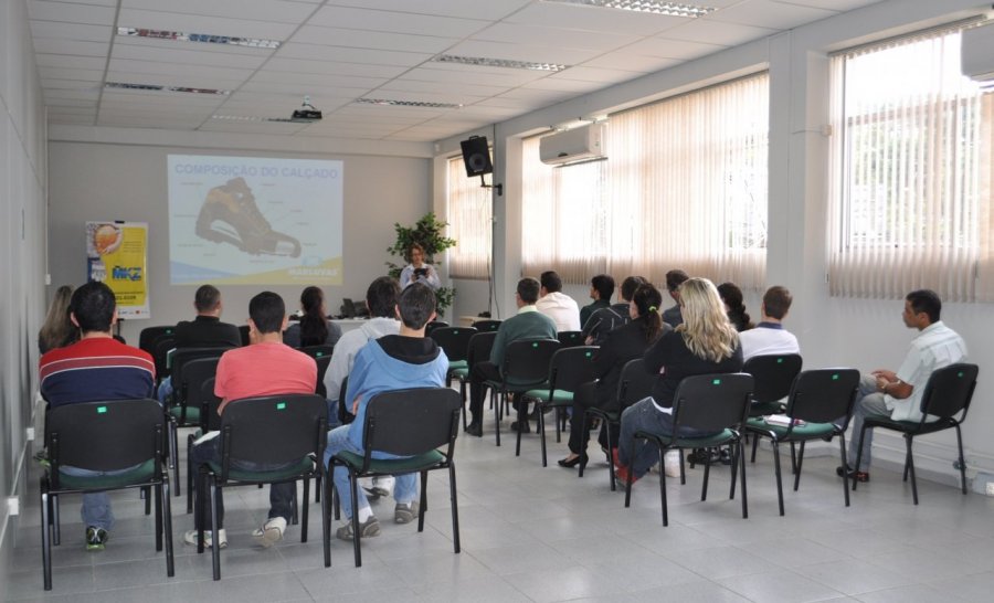 Workshop destaca a saúde dos pés e a proteção visual