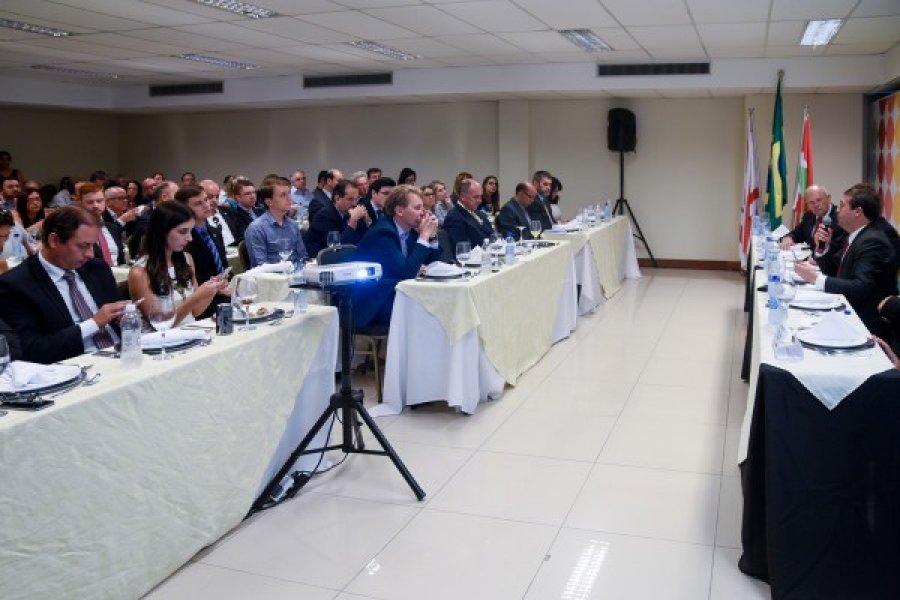 Presidente da ACIRS participa de reunião com o Ministro do Trabalho