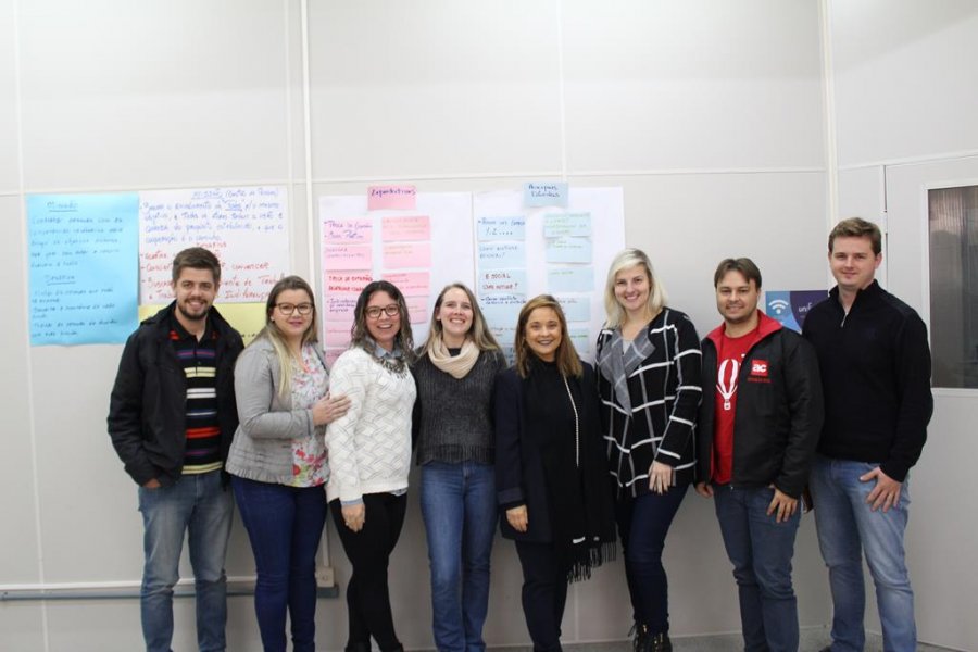 Empresários participam de bate papo sobre design thinking