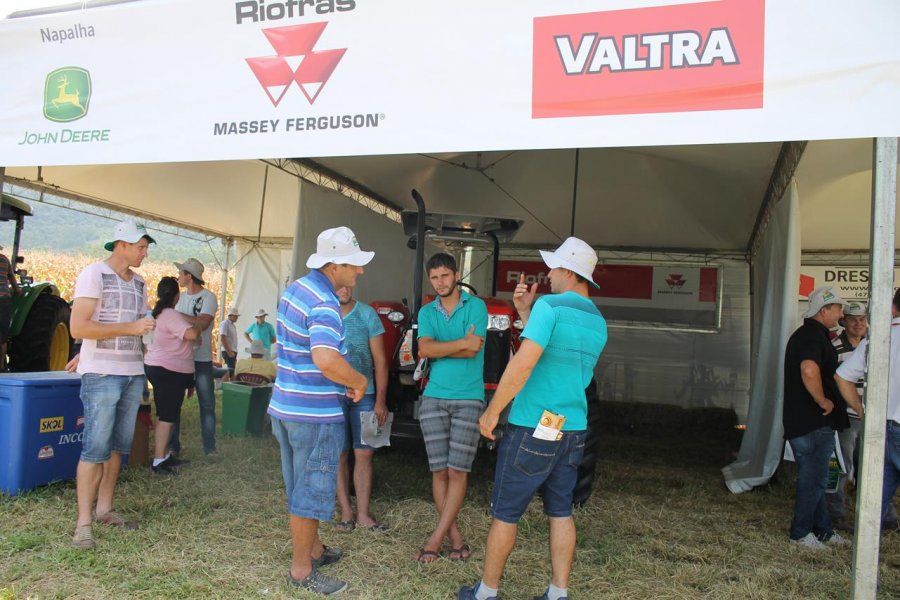 Concessionárias participam do Dia de Campo da Cravil