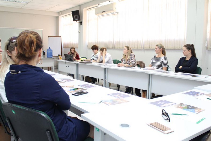 Integrantes do Núcleo da Mulher Empresária da ACIRS apresentam suas empresas