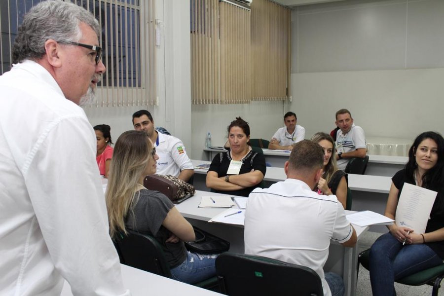 ACIRS realiza capacitação para profissionais da área de vendas