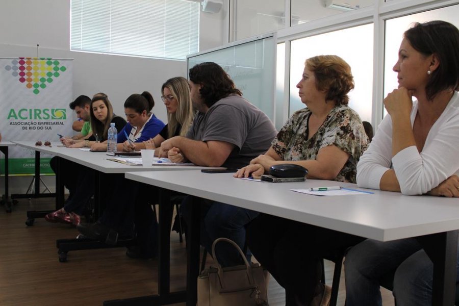 Lar da Menina de Rio do Sul busca apoio do Núcleo de Arquitetos para reforma do prédio