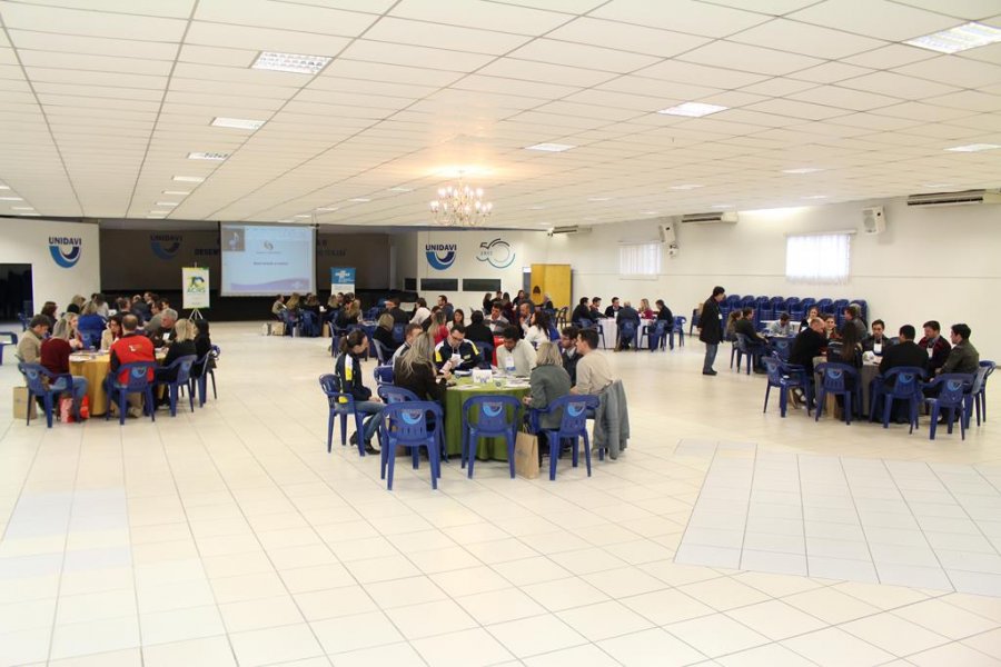 1ª Mega Sessão de Negócios reúne mais de 80 empresas da região