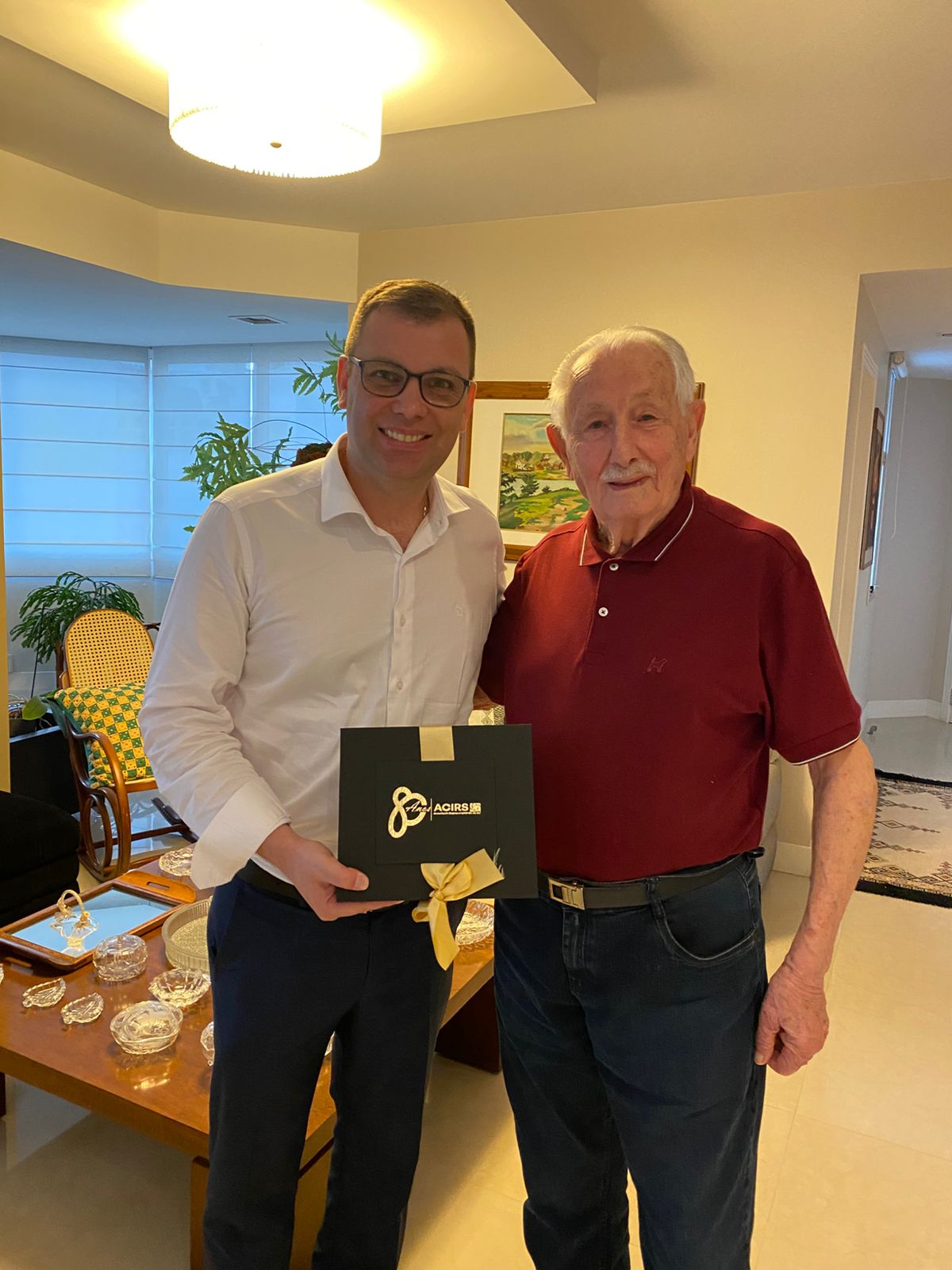 Imagem destaque na postagem Fausto Cimardi recebe homenagem pelos 80 anos da ACIRS